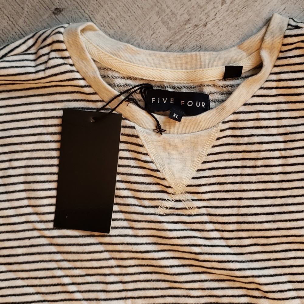 Mens XL comfy shirt